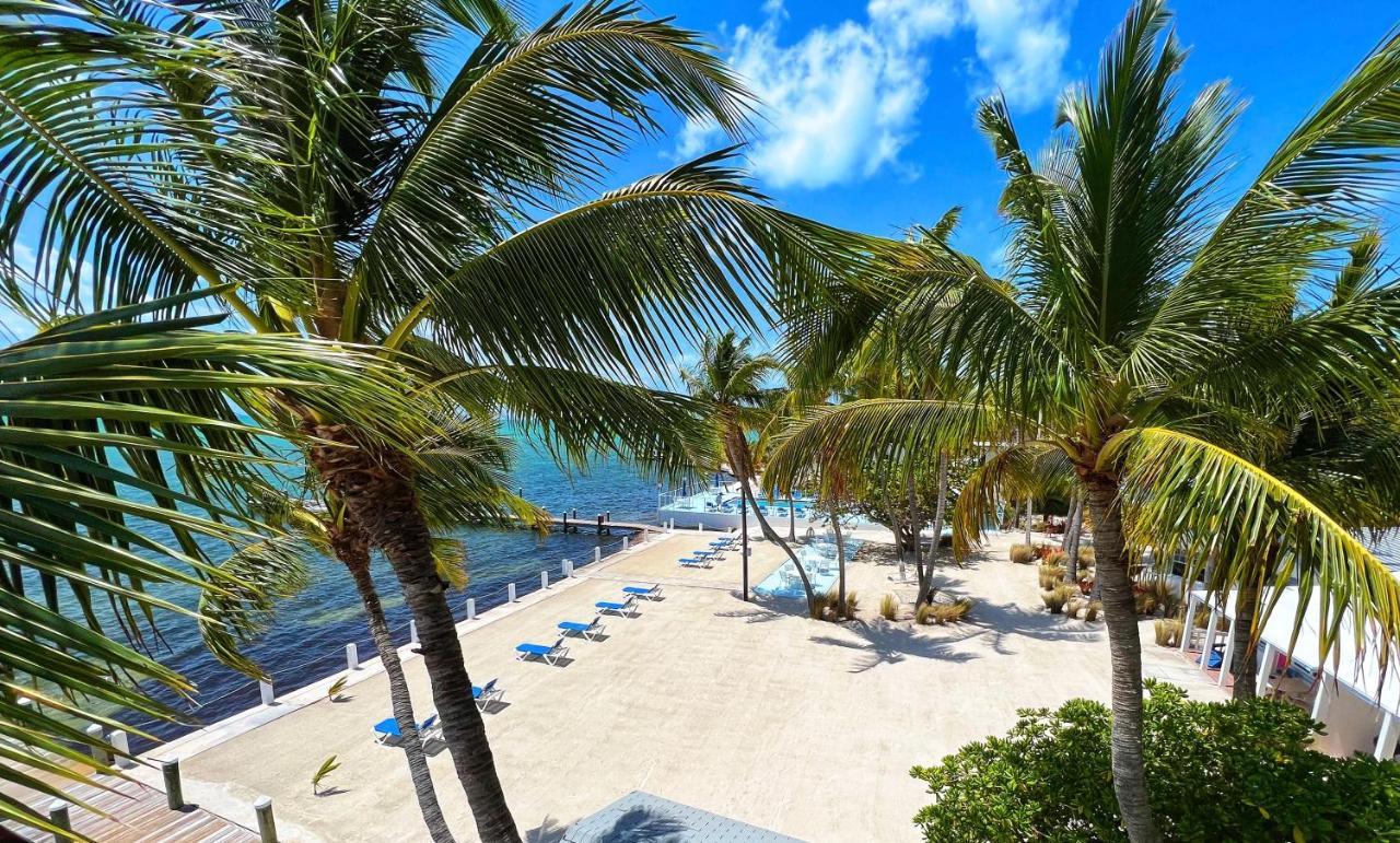 Pines & Palms Resort Айламорада Экстерьер фото